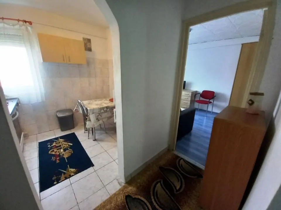 Apartament 2 camere in Ploiesti, zona Vest. - foto 9