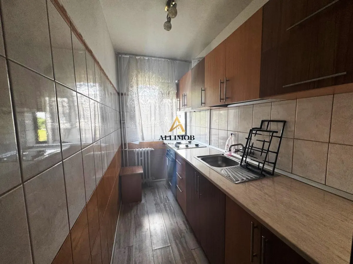 Apartament 2 camere in Ploiesti, zona Vest - foto 11