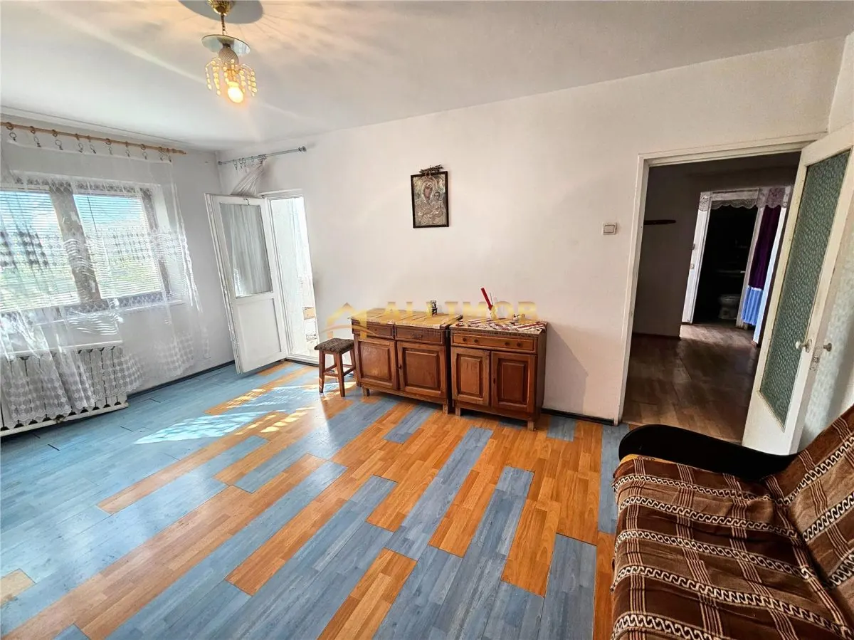 Apartament 2 camere decomandat in Ploiesti, zona Mihai Bravu - foto 2