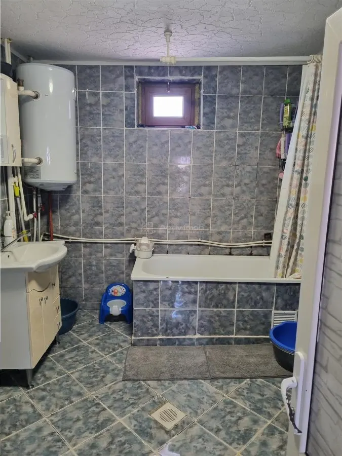 Casa  renovata in Branceni -str Dunarii - foto 12