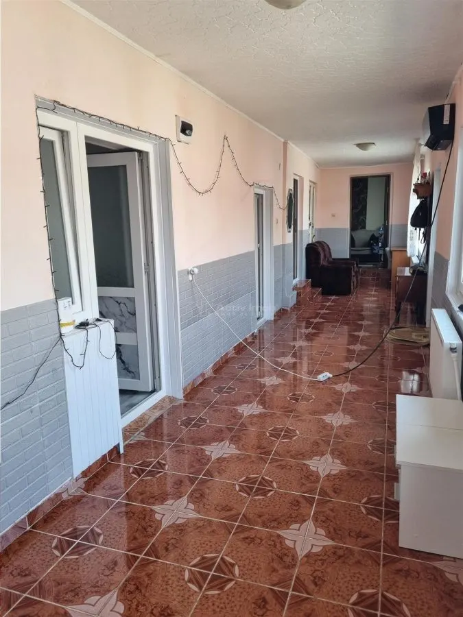Casa  renovata in Branceni -str Dunarii - foto 14