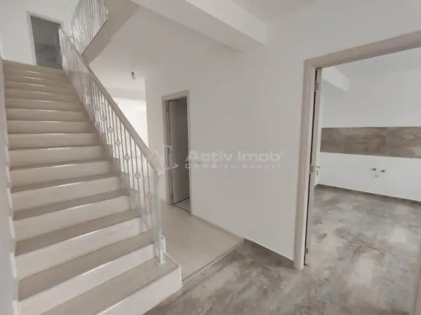 Casă 4 camere București - poza 2