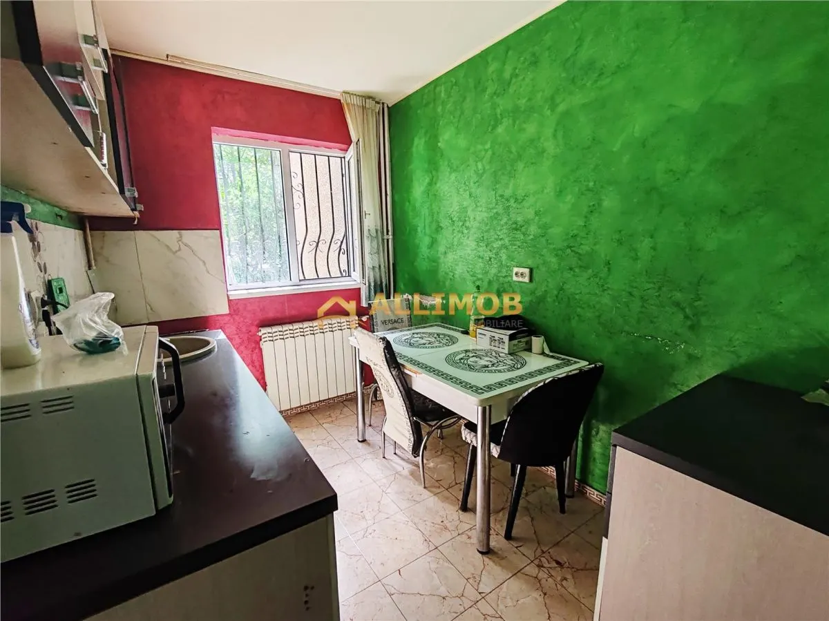 Apartament cu 2 camere in Ploiesti, zona Vest-Baraolt - foto 14
