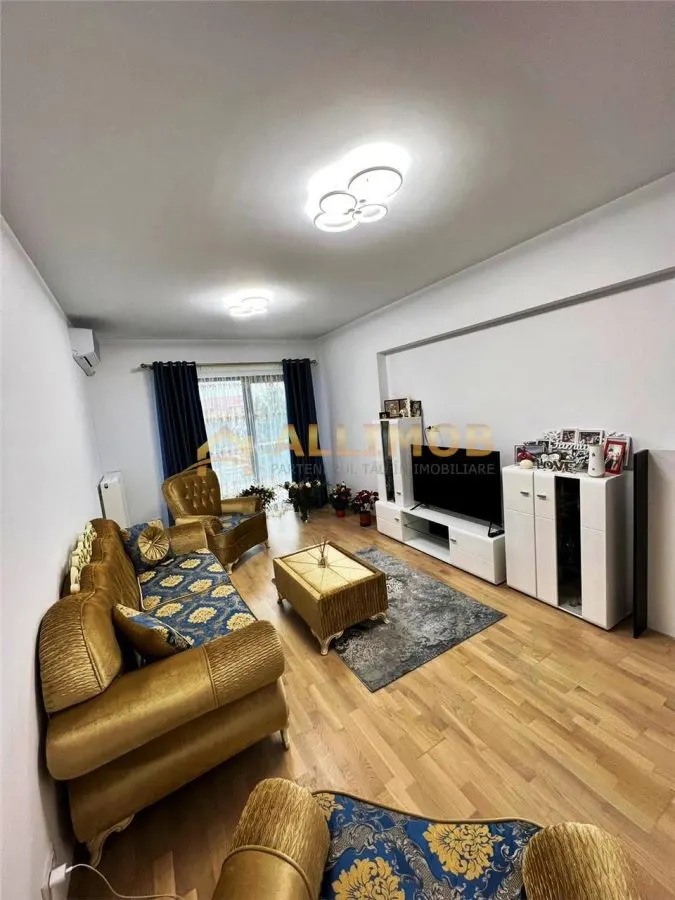 Apartament 3 camere zona Albert, complex Mrs Smart - foto 1