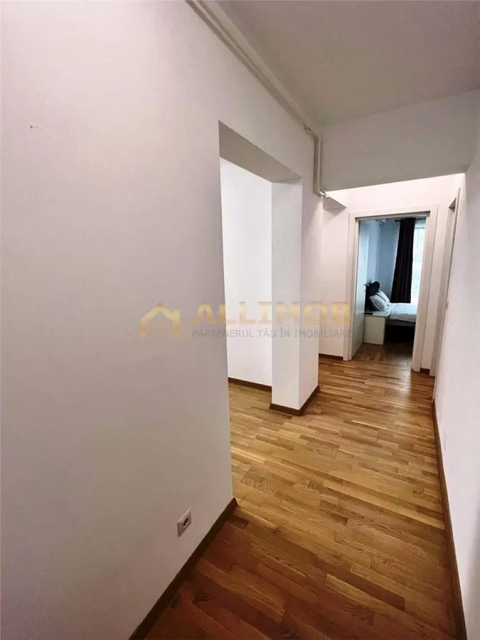 Apartament 3 camere zona Albert, complex Mrs Smart - foto 9