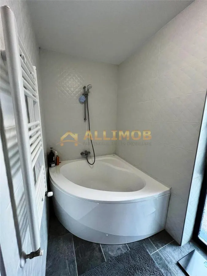 Apartament 3 camere zona Albert, complex Mrs Smart - foto 10