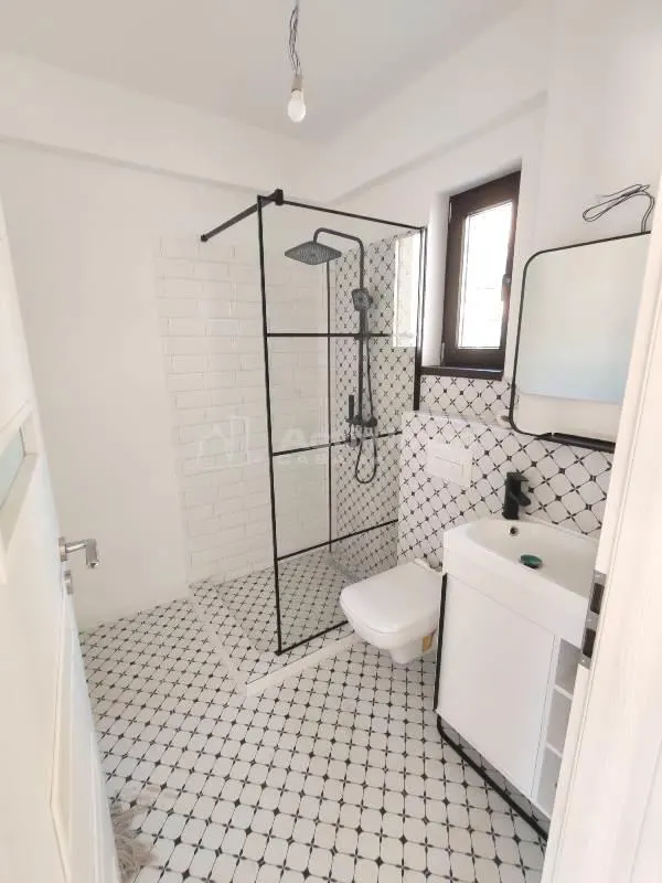 Vanzare Casa individuala - Vila - Prelungirea Ghencea - Margelelor - STB -215000E - Comision  0  - acte si utilitati la zi !! - foto 4