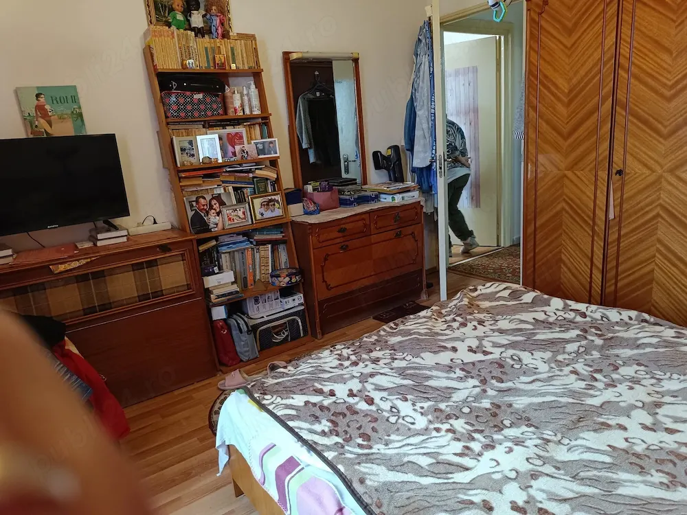 Apartament 3 camere etaj intermediar, Calea Bucuresti,114500 Euro - foto 2