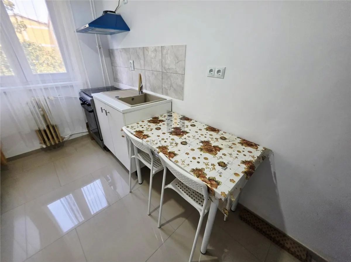 Apartament 3 camere, recent renovat, Piata Doina - foto 3
