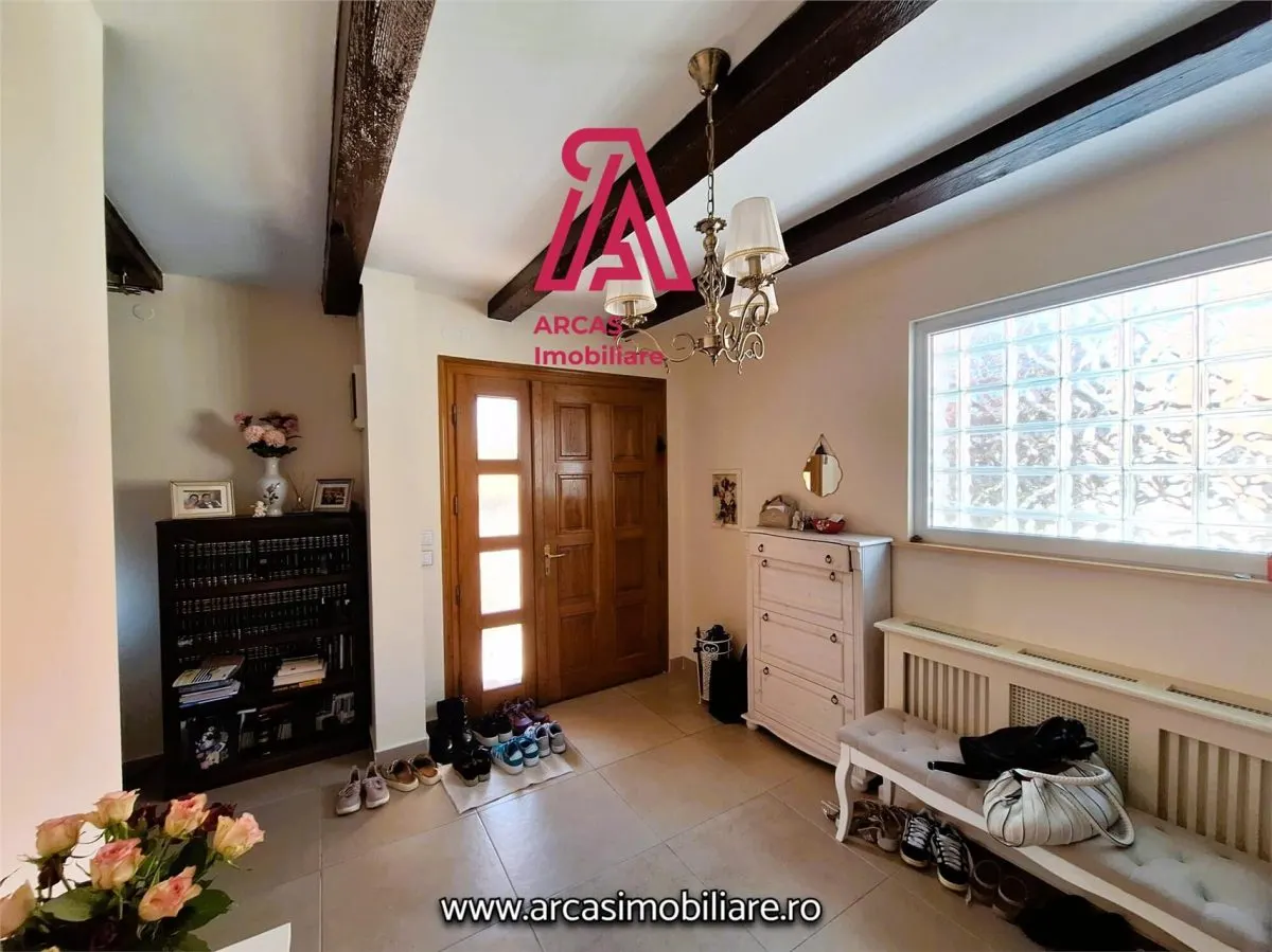 Casa individuala de vanzare cu 5 camere  zona Sub Arini! - foto 24