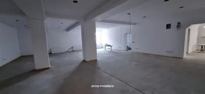 Cladire comerciala de vanzare 1000 mp! - foto 19