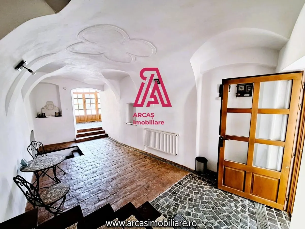 Casa individuala  de vanzare-Centrul Istoric Sibiu! - foto 4