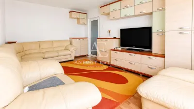 Antony Estate|Chirie 3 camere, Decomandat, Rogerius - Oradea - foto 1