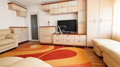 Antony Estate|Chirie 3 camere, Decomandat, Rogerius - Oradea - foto 2