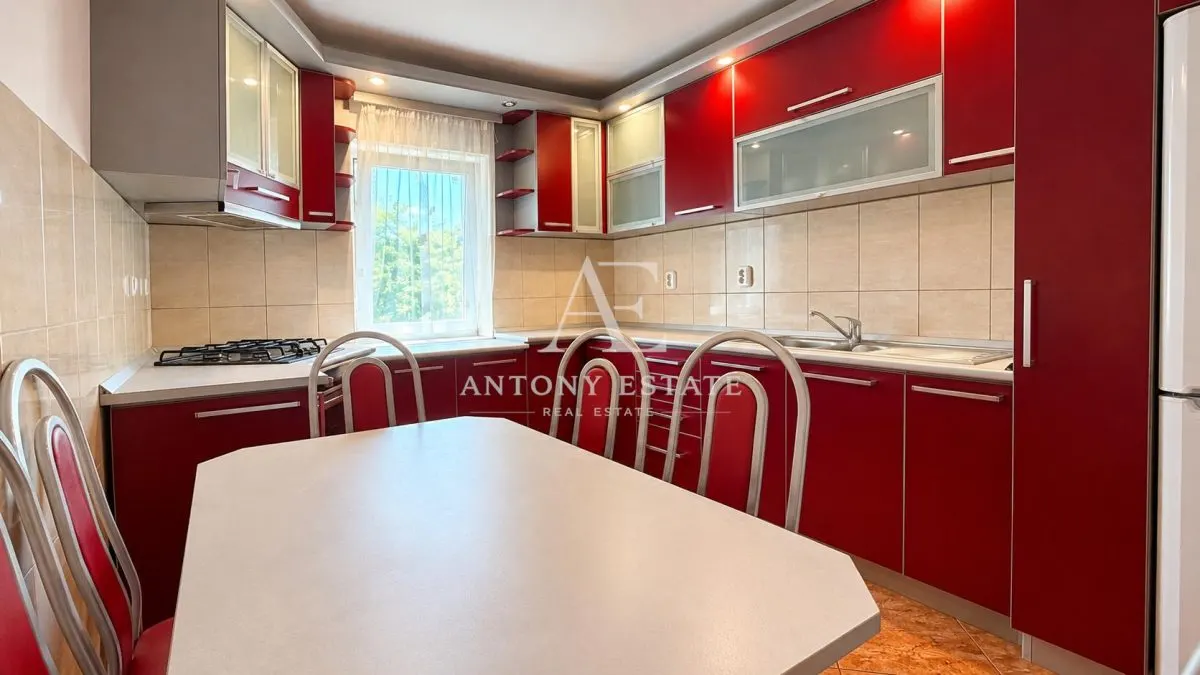Antony Estate|Chirie 3 camere, Decomandat, Rogerius - Oradea - foto 3