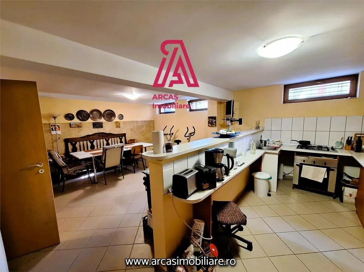 Casa de vanzare 6 camere, teren 469 mp Ultracentral! - foto 18
