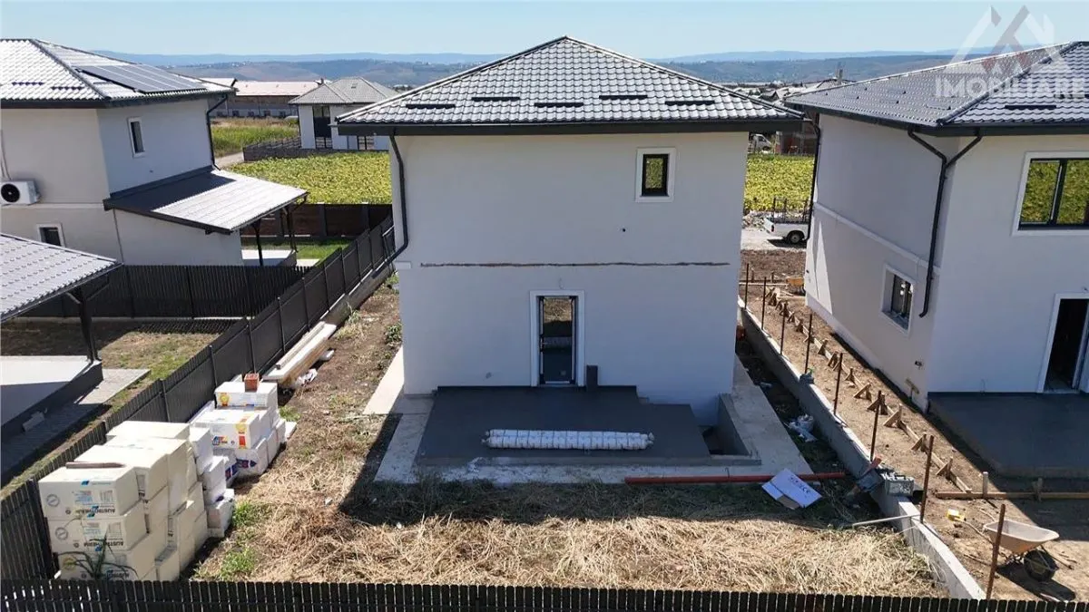 Intabulata! Casa 4 camere Valea Lupului, Incalzire Pardoseala! BECI! - foto 2