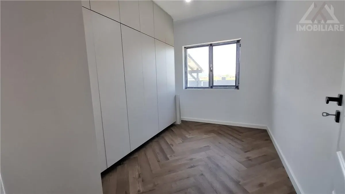 Casa Holboca 4 camere | 2 bai | Incalzire pard |Teren 465 mp | 0% Comision - foto 10