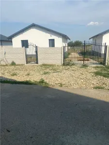 Case individuale-Mihailesti-Teren 820 mp-Mutare Imediata-STB la 100 m - Mihailesti