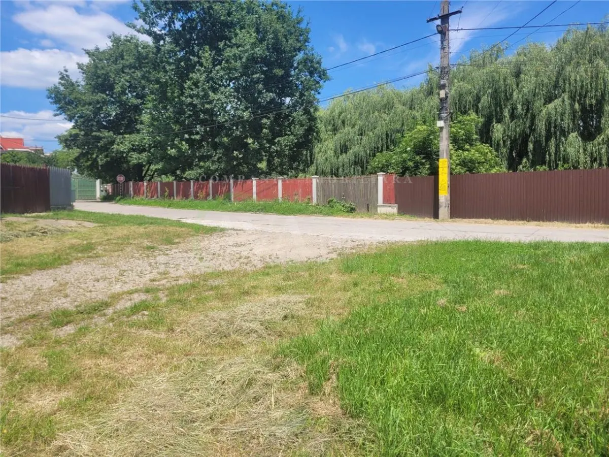 Teren intravilan 960 mp, zona Hemeius - foto 2