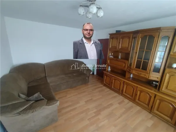 Apartament 2 camere Oravita - poza 1