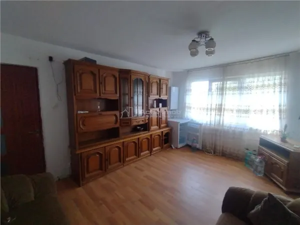 Apartament 2 camere Oravita - poza 8