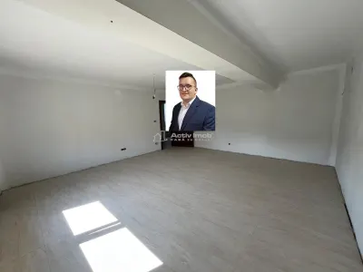Caransebes, Casa 7 Camere + Teren 600 Mp., Zona Pipirig - Caransebes