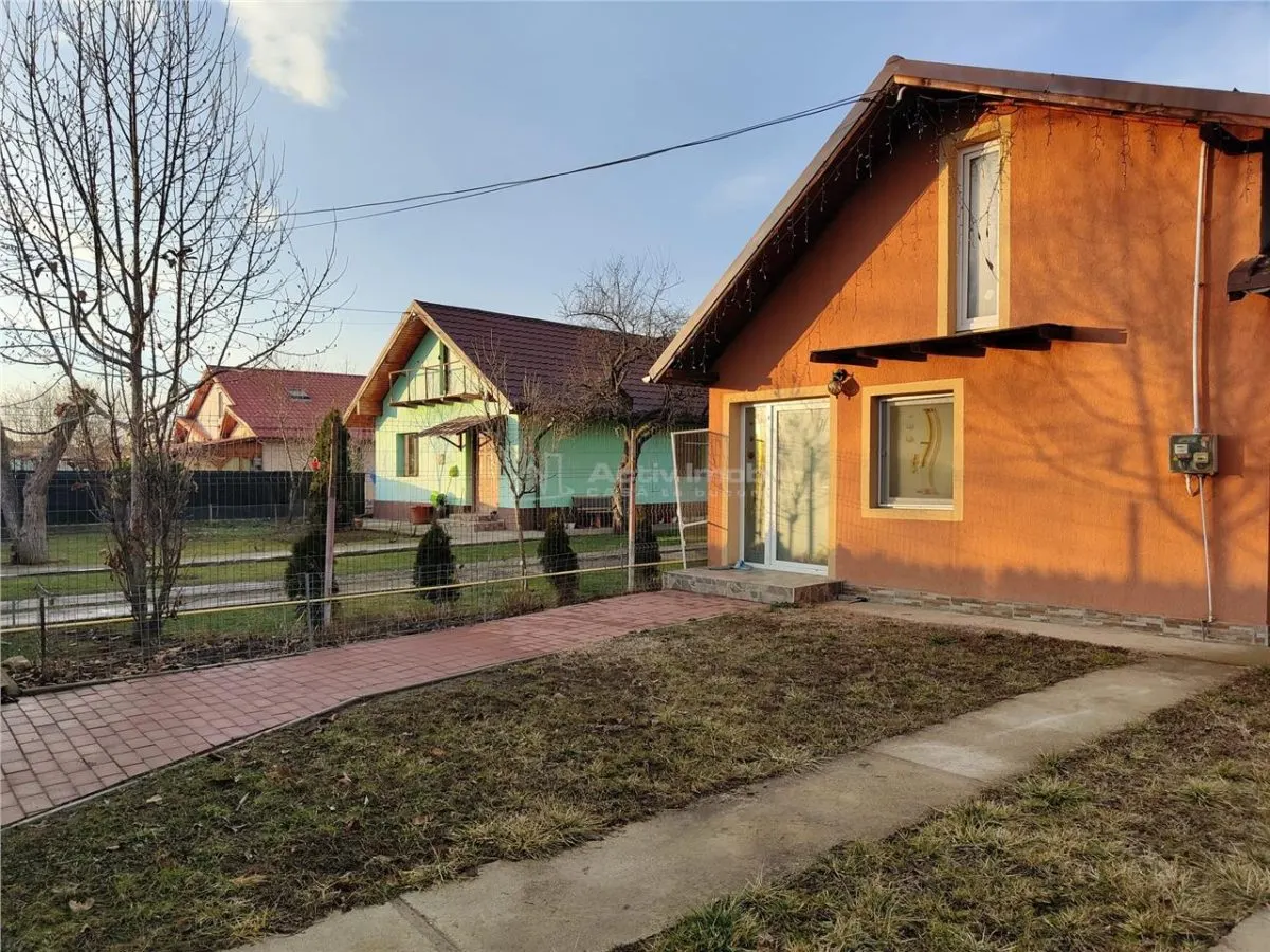 Casa moderna, recent renovata, situata in Lipanesti - foto 10