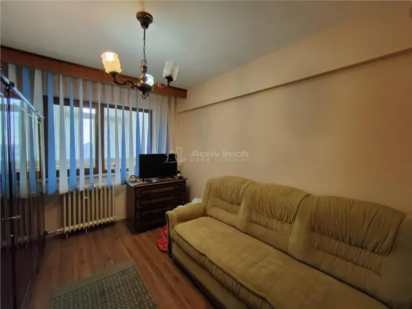 Apartament 3 camere Ploiești - poza 1