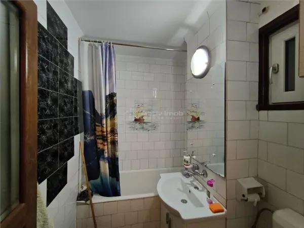 Apartament 3 camere Ploiești - poza 6