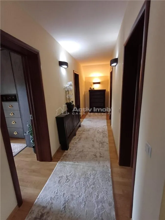 Casa  de lux  de vanzare in Sura Mare - foto 13
