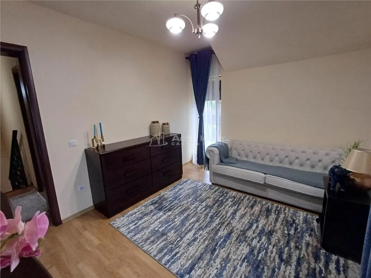 Casa  de lux  de vanzare in Sura Mare - foto 19