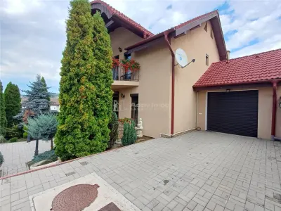 Casa  de lux  de vanzare in Sura Mare - foto 24