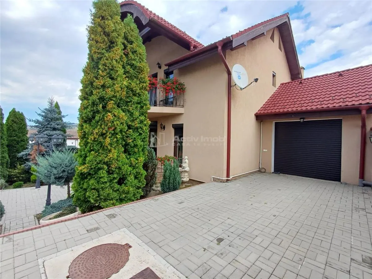 Casa  de lux  de vanzare in Sura Mare - foto 24