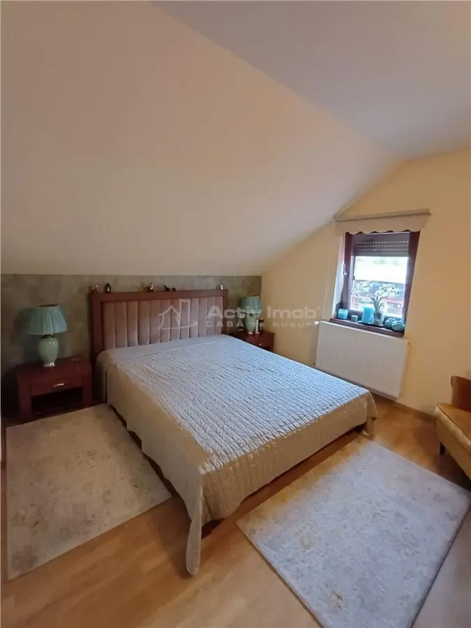 Casa  de lux  de vanzare in Sura Mare - foto 10