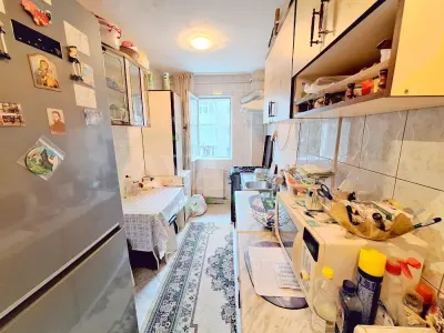 Apartament 3 camere semidecomandat zona Bazinul de Innot - foto 3