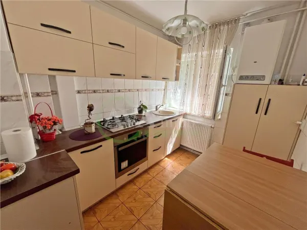 Apartament 2 camere Bacău - poza 1