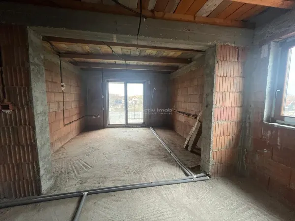 Casă 6 camere Costeiu - poza 23