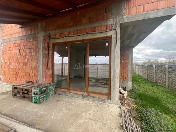 Casă 6 camere Costeiu - poza 30