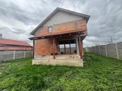 Casă 6 camere Costeiu - poza 32