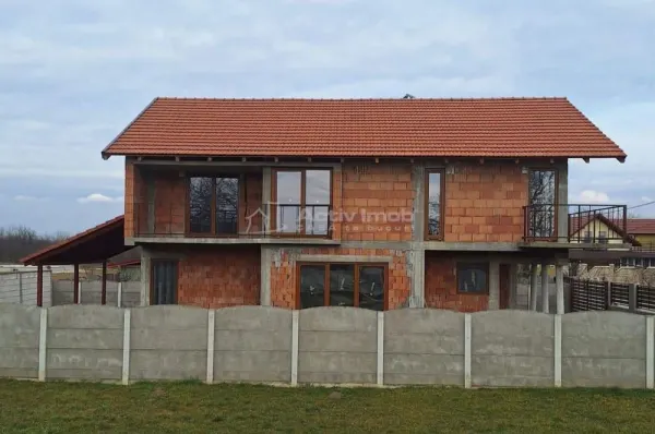 Casă 6 camere Costeiu - poza 9