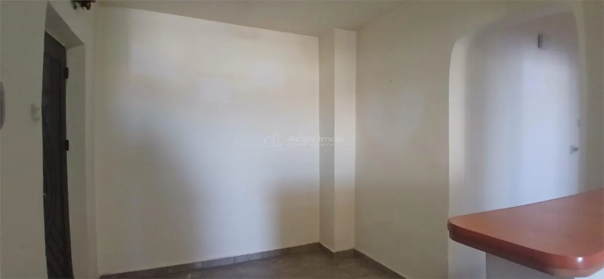 Apartament de vanzare 3 camere Bulevardul Unirii Micro 6 - foto 1