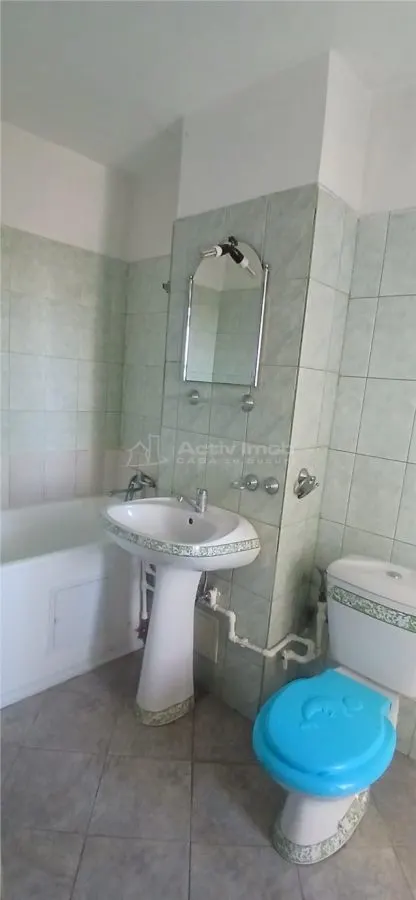 Apartament de vanzare 3 camere Bulevardul Unirii Micro 6 - foto 4