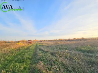 De vanzare ferma agricola cu facilitati multiple in Margineni, langa Diana Forest - foto 2