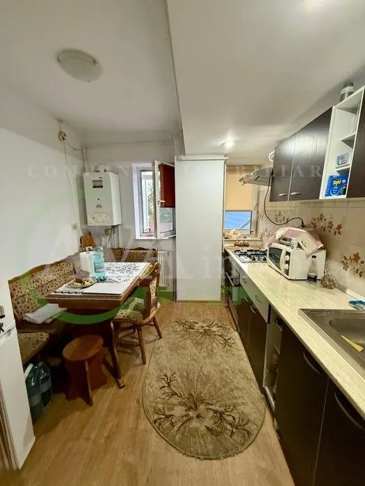 Apartament 2 camere decomandat , zona Serbanesti-Bacau - foto 4