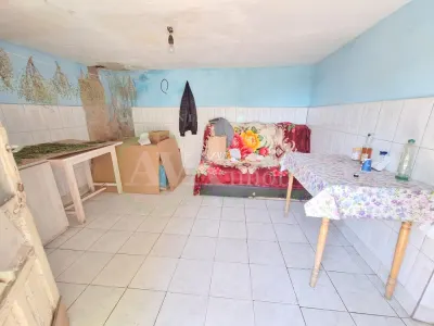 Teren 371 mp curti constructii+casa 5 camere si anexe, zona Izvoare - foto 12