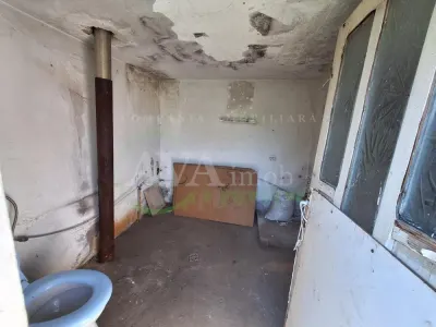 Teren 371 mp curti constructii+casa 5 camere si anexe, zona Izvoare - foto 14