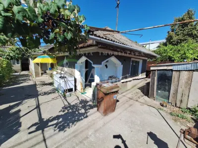 Teren 371 mp curti constructii+casa 5 camere si anexe, zona Izvoare - foto 17