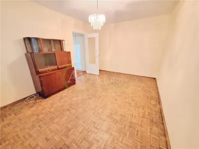 Apartament 2 camere decomandat , zona Central - foto 2