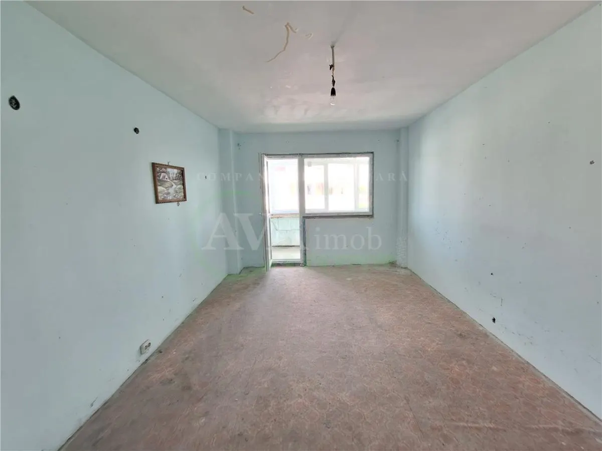 Apartament 3 camere decomandat Mioritei-Bacau - foto 1